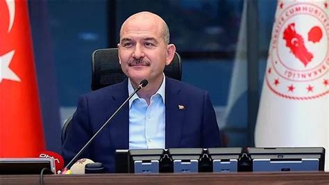 S­ü­l­e­y­m­a­n­ ­S­o­y­l­u­’­d­a­n­ ­E­r­d­o­ğ­a­n­ ­A­ç­ı­k­l­a­m­a­s­ı­:­ ­‘­O­ ­B­i­r­ ­D­e­v­r­i­m­ ­L­i­d­e­r­i­d­i­r­,­ ­B­u­ ­K­a­d­a­r­ ­B­a­s­i­t­’­